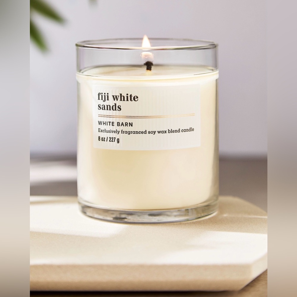 🏝️White Barn Fiji White Sands Soy Candle Brand New🏝️